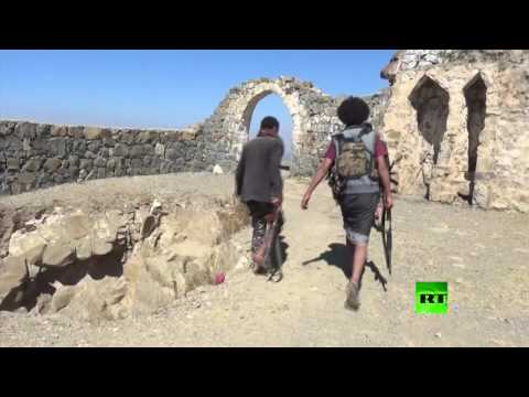 بالفيديو معارك شرسة بين ميليشيا الحوثيين والقوات الموالية للرئيس هادي قرب تعز