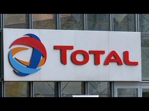شركة توتال الفرنسية تدفع ثمن انهيار أسعار النفط
