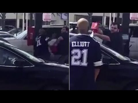 رجل يسكب الوقود على سيارة آخر في شجار بينهما