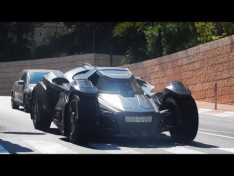 السيارة العجيبة المصفحة الوطواط بلوحة سعودية