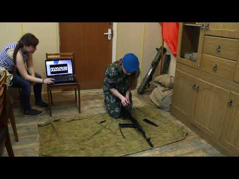 طفلة روسية تتفوق على ضباط الجيش بمهارة غريبة