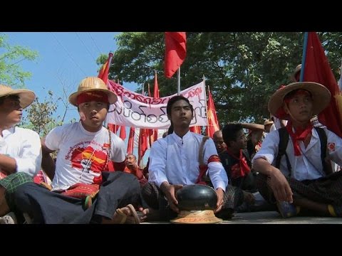 مظاهرات طلابية في ميانمار لإصلاح التعليم