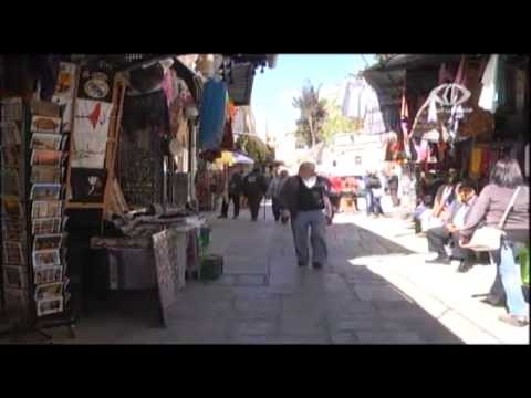 تجار القدس يعانون من أزمة مالية حادة