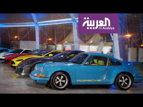 شاهد سعودي يشارك بسيارات من تصميمة في معرض الرياض