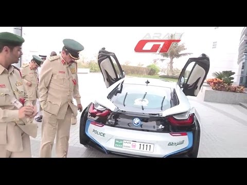 شرطة دبي تضم سيارة بي ام دبليو اي 8