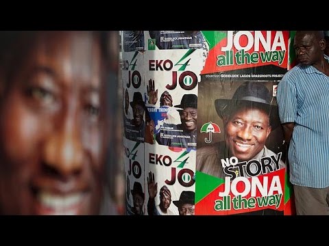 بالفيديو بخاري يتقدم في النتائج الأولى للرئاسة النيجيرية