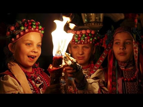 شاهد عيد الفصح الأرثوذكسي في موسكو و كييف