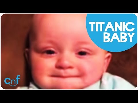 رضيعة تبكي من تقليد موسيقى تيتانيك