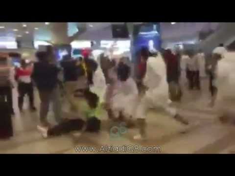 شاهد سناب شات يتسبب في مشاجرة عنيفة داخل مطار الكويت
