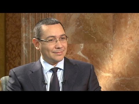 شاهد رئيس وزراء رومانيا يرفض الاستقالة