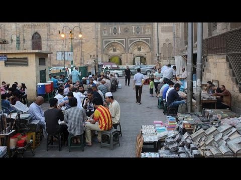 المصريون يستقبلون رمضان