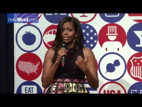 ميشيل أوباما تعد السلطة في ميلانو