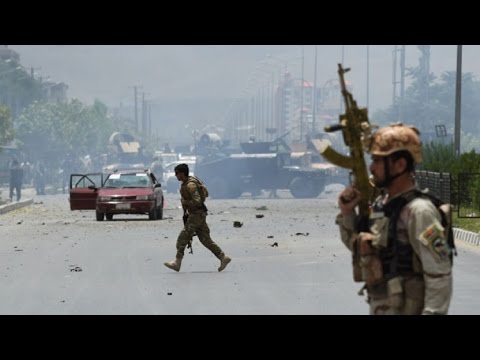 هجوم انتحاري في أفغانستان يخلف قتيلان و40 جريحًا