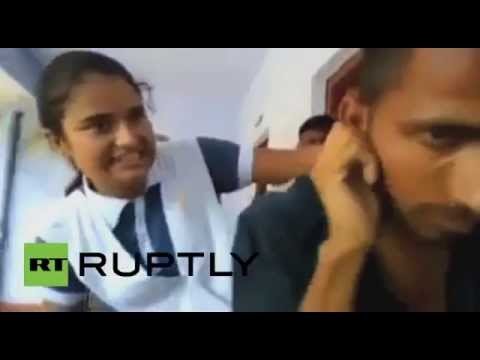 تلميذة هندية تشبع متحرشًا ضربًا مبرحًا داخل مركز شرطة