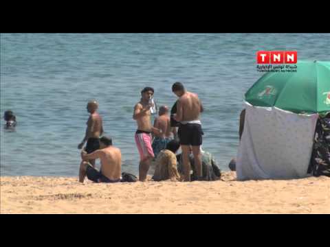 الحرارة المرتفعة تدفع التونسيين إلى الشواطئ