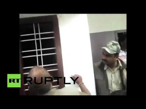 فهد يهاجم مدرسة هندية ويصيب 4 أشخاص