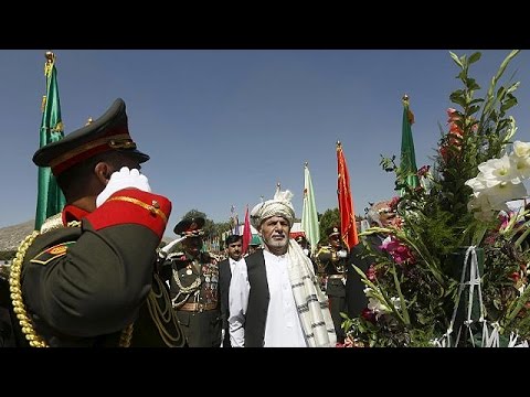 شاهد أفغانستان تحتفل بالذكرى الـ 96 على استقلالها
