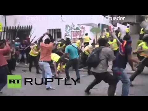 إصابة 8 أفراد من الشرطة برماح الهنود الحمر في الإكوادور