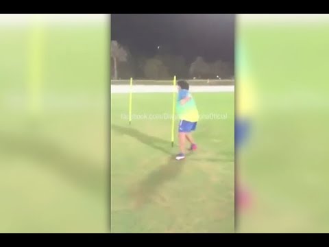 العالمي مارادونا يستعيد زكريات الساحرة المستديرة مع زوجته