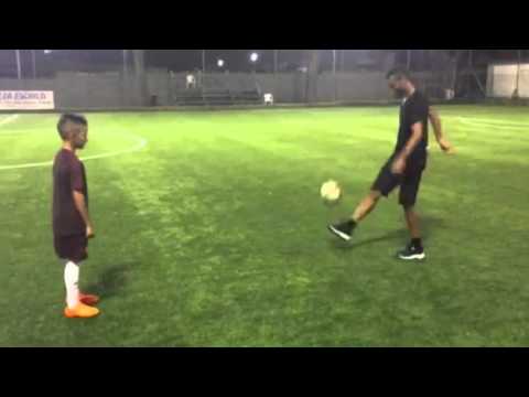 ناشئ روما يبهر آشلي كول بمهاراته