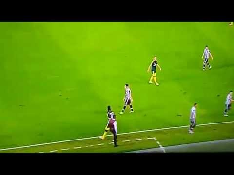 لقطة طريفة بين بالوتيللى وميهايلوفيتش