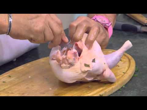 طريقة عمل دجاج بورق العنب