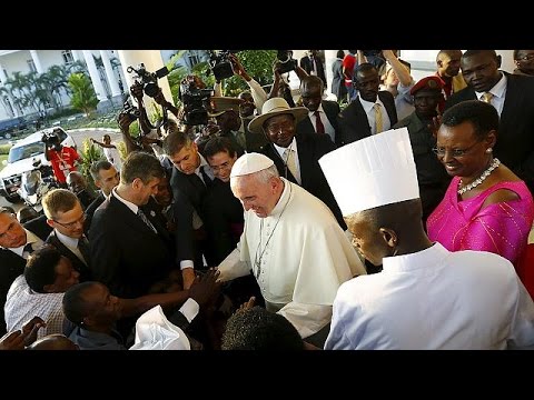 شاهد البابا فرانسيس يندد بـأشكال جديدة من الاستعمار في أفريقيا