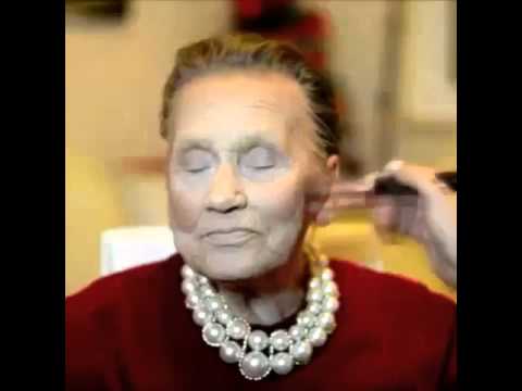 بالفيديو مستحضرات التجميل تغير ملامح عجوز وتظهرها أصغر سنًا