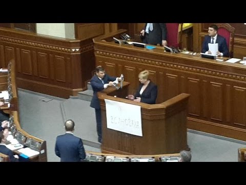 زعيم الراديكاليين في مشادة مع رئيسة البنك الأوكراني