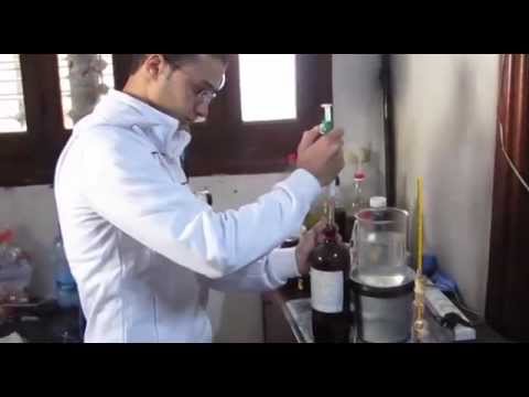 فلسطيني يخترع البنزين من تفاعلات كيميائية