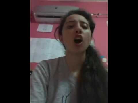 طالبة تتحدث بقهر عن ضياع مجهودها بسبب تسريب الامتحانات