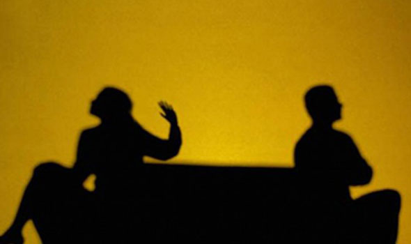  فلسطين اليوم - أمك سرك